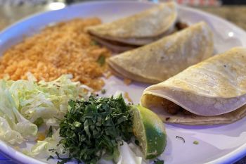 Si Amigos Mexican Restaurant, Taco al Pastor