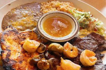 Si Amigos Mexican Restaurant, Si Amigos Muy Special